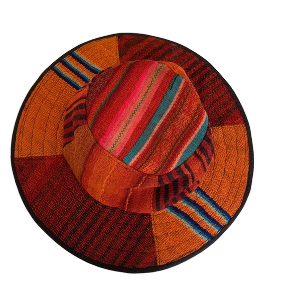 PATCHWORK BUCKET HAT - Picture 8 of 9